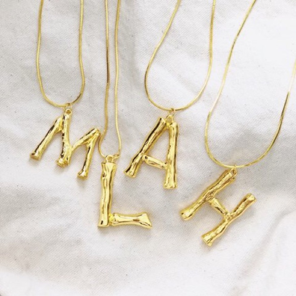 Alphabet letter bamboo pendant necklace with chain - Picture 3 of 6